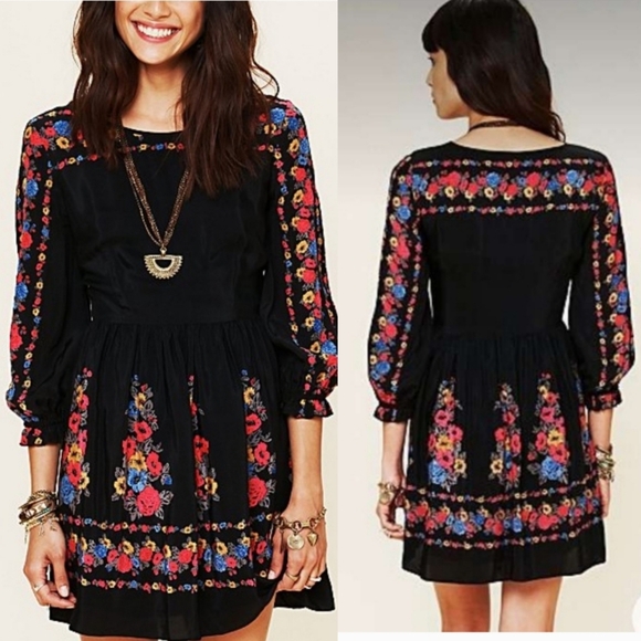 Free People Dresses & Skirts - Free People Women's Age of Aquarius Boho Floral Mini Dress in Black Combo Size 6